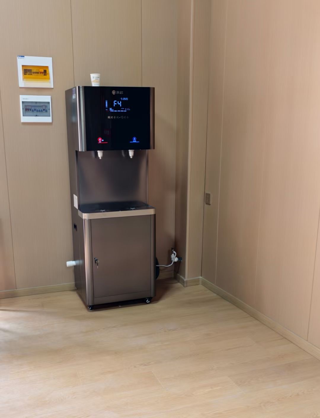 三芯環(huán)保與馳燃體育共創(chuàng)飲水安全 三芯環(huán)保與馳燃體育共創(chuàng)飲水安全