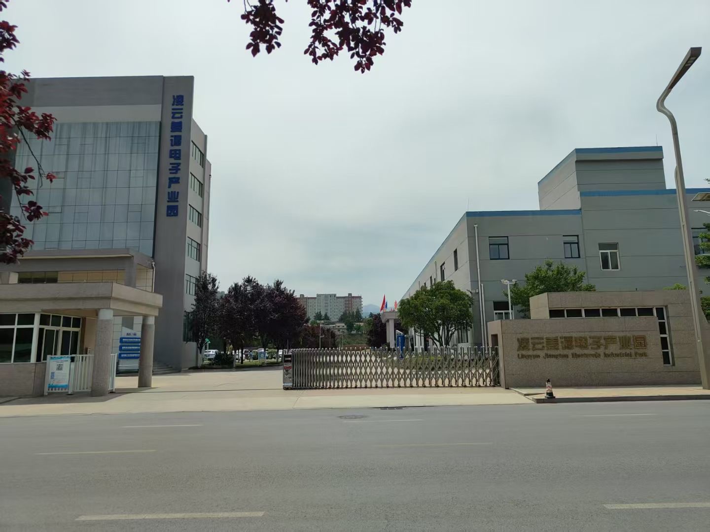 百噸級純水設(shè)備圓滿交付！攜手凌云電子共筑高品質(zhì)用水未來